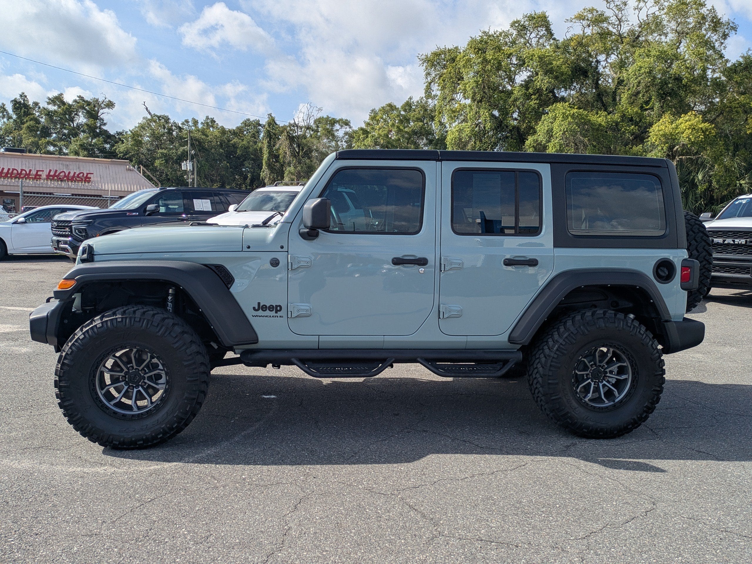 2024 Jeep Wrangler 4-Door Sport 4x4