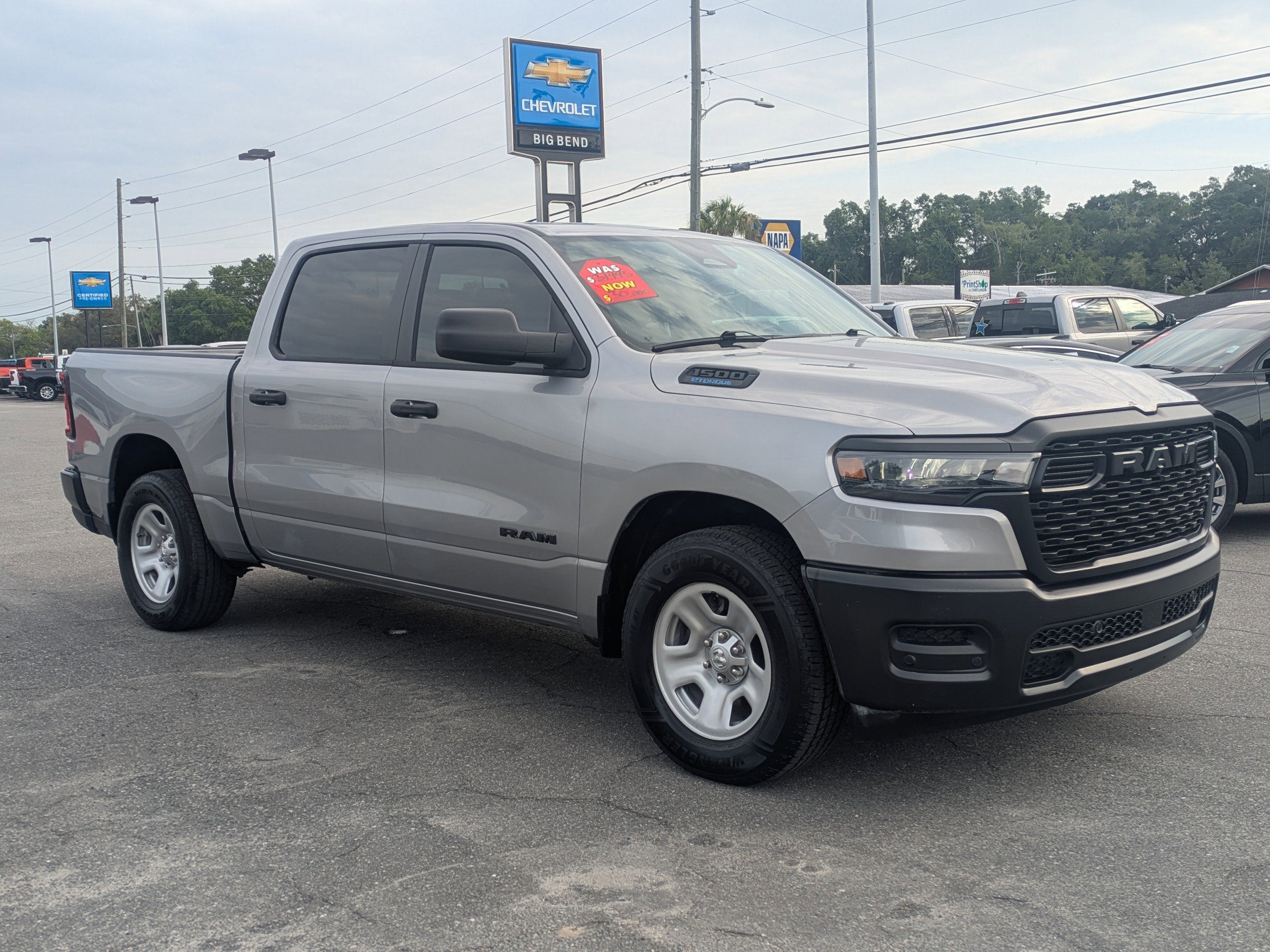 2025 RAM 1500 Tradesman Crew Cab 4x2 5'7" Box