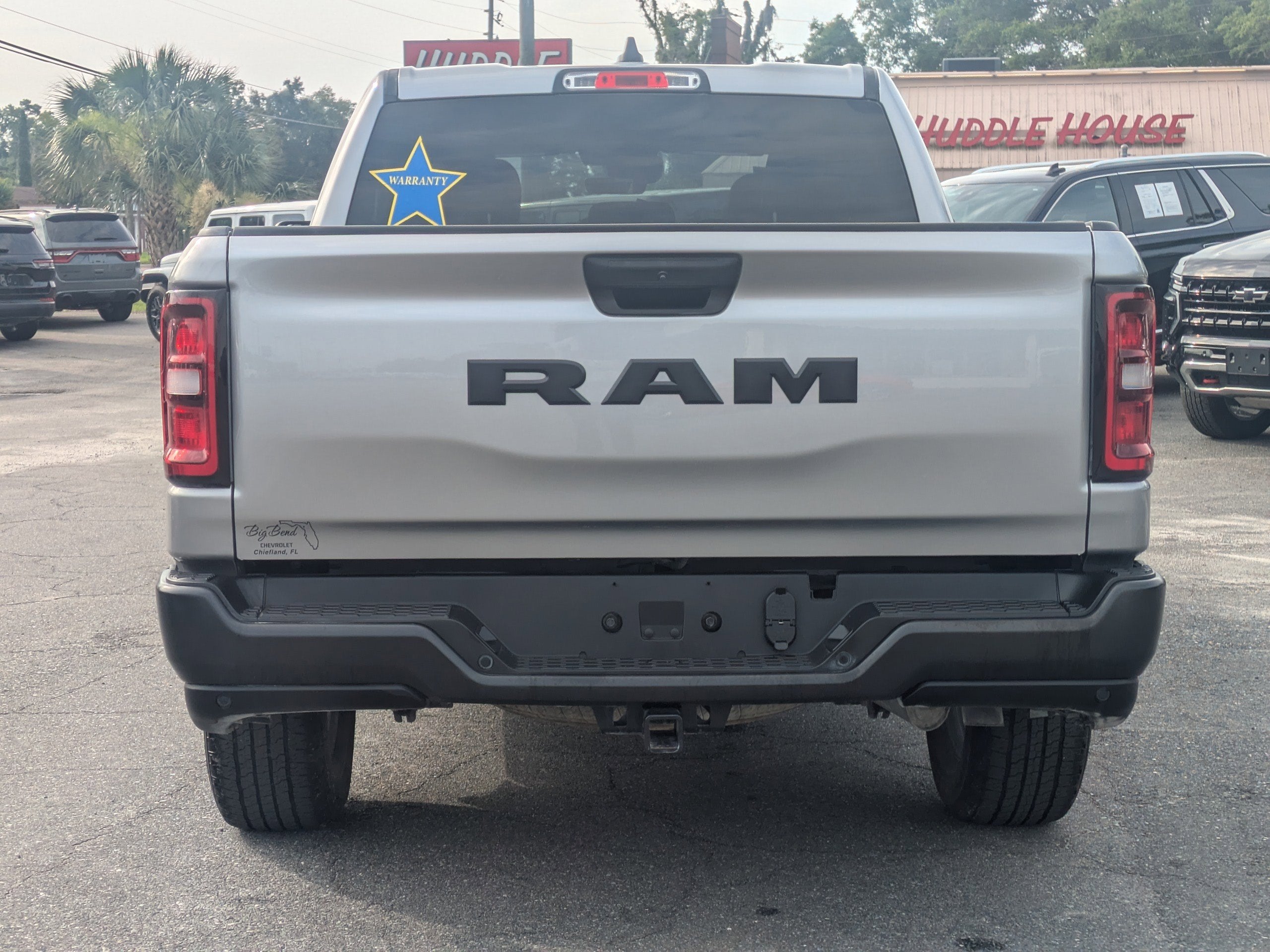 2025 RAM 1500 Tradesman Crew Cab 4x2 5'7" Box