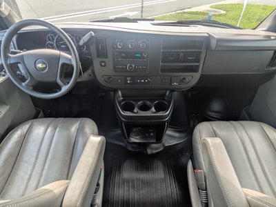 2024 Chevrolet Express Passenger 3500 1LS