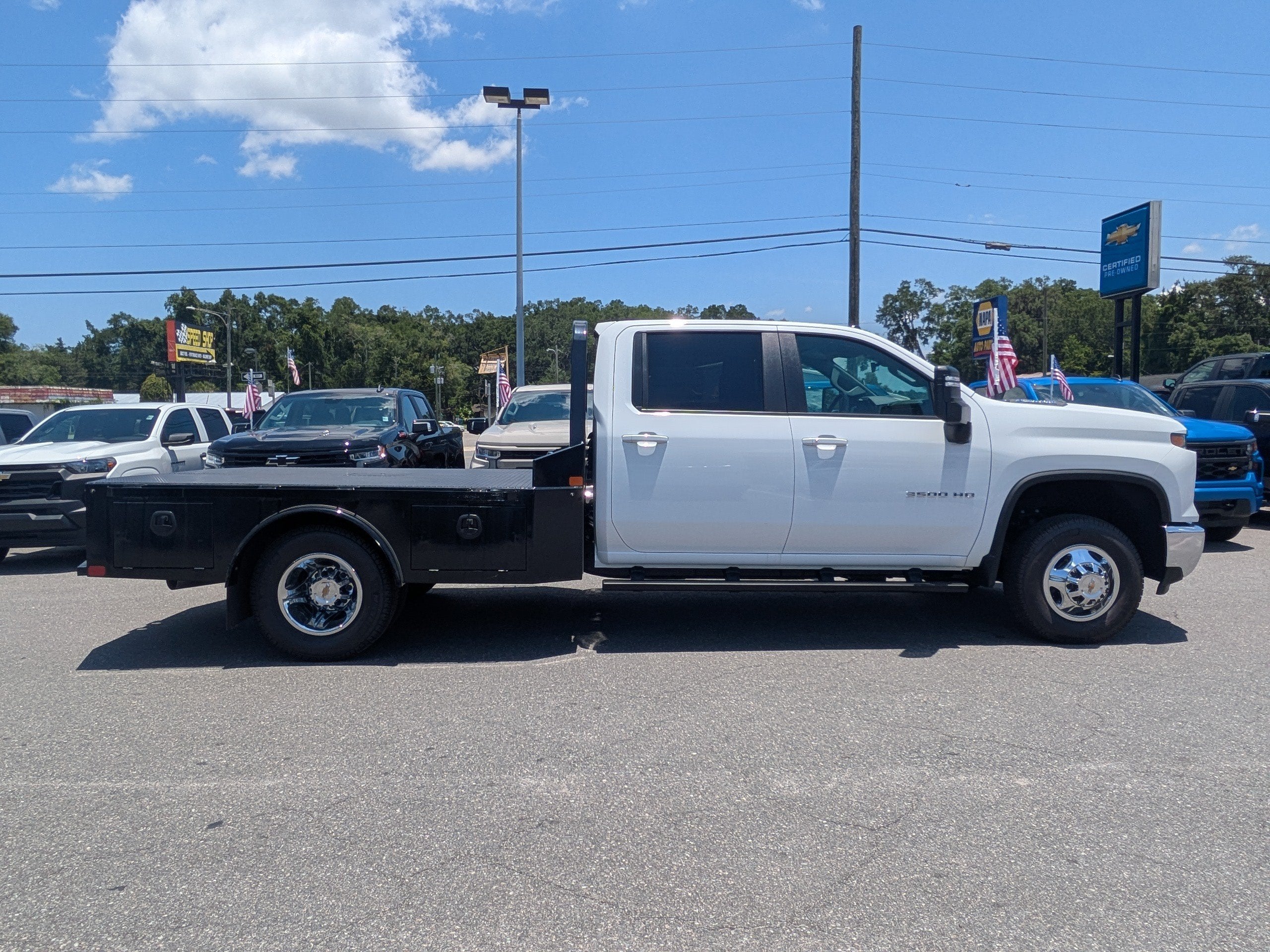 2026 Chevrolet Silverado 3500 HD Chassis Cab LT
