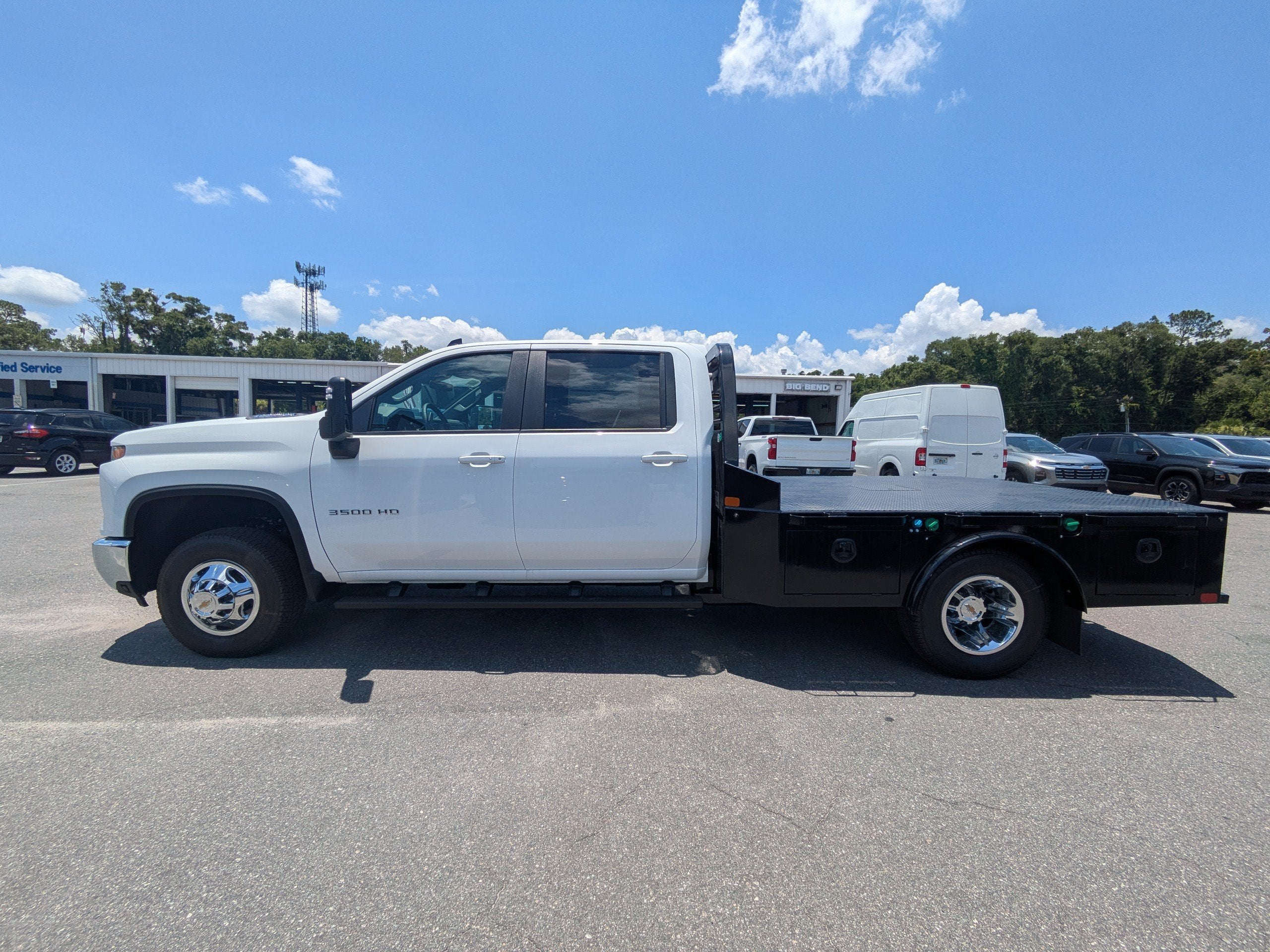 2026 Chevrolet Silverado 3500 HD Chassis Cab LT