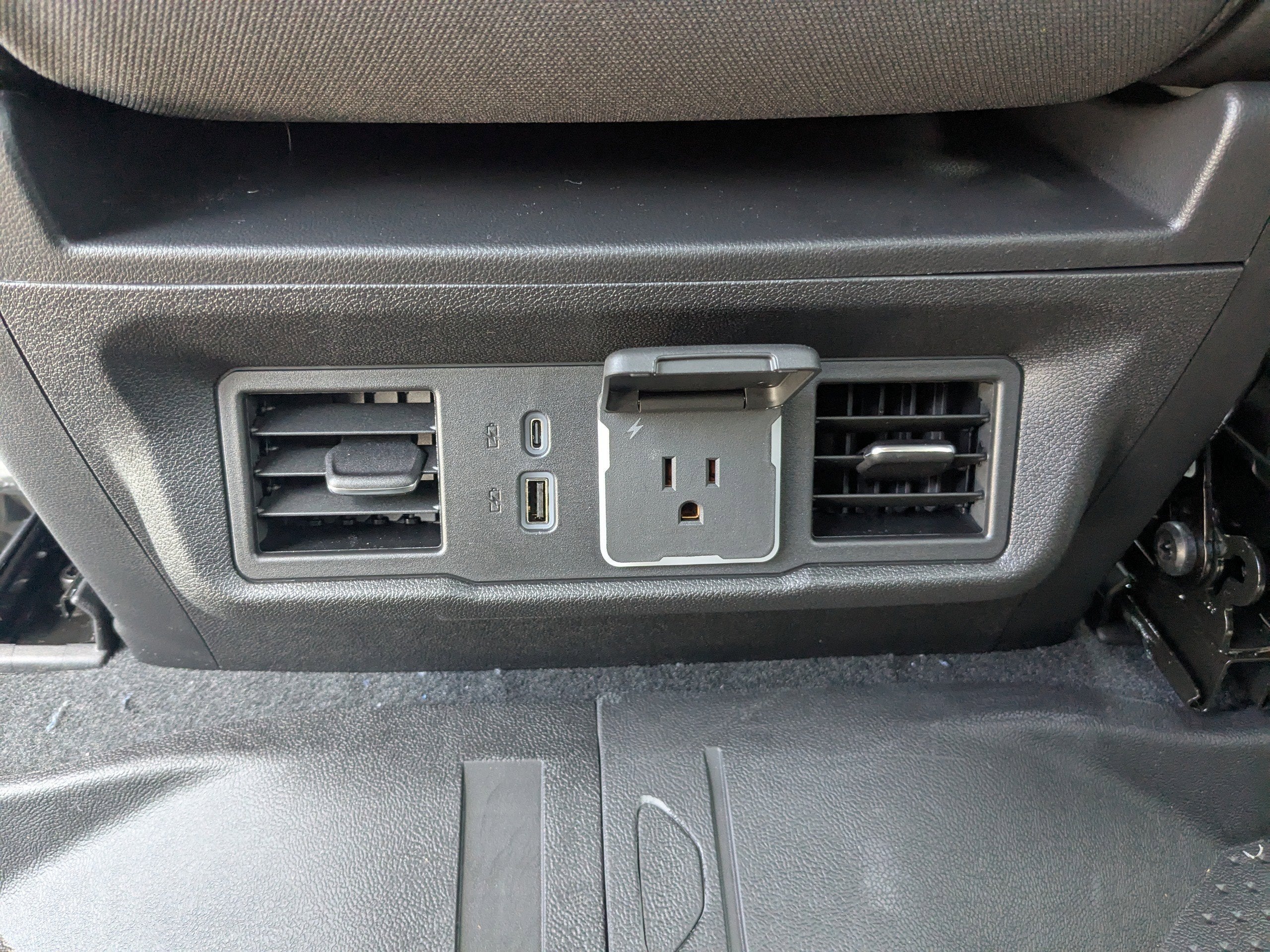 2026 Chevrolet Silverado 3500 HD Chassis Cab LT