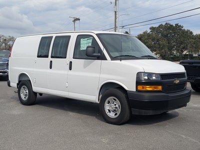 2025 Chevrolet Express Cargo WT