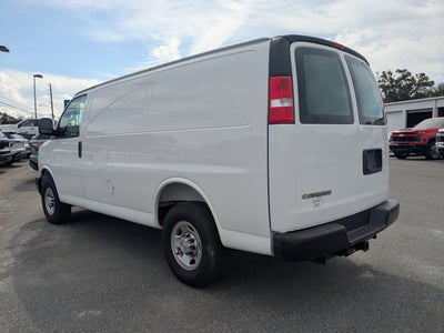 2025 Chevrolet Express Cargo WT