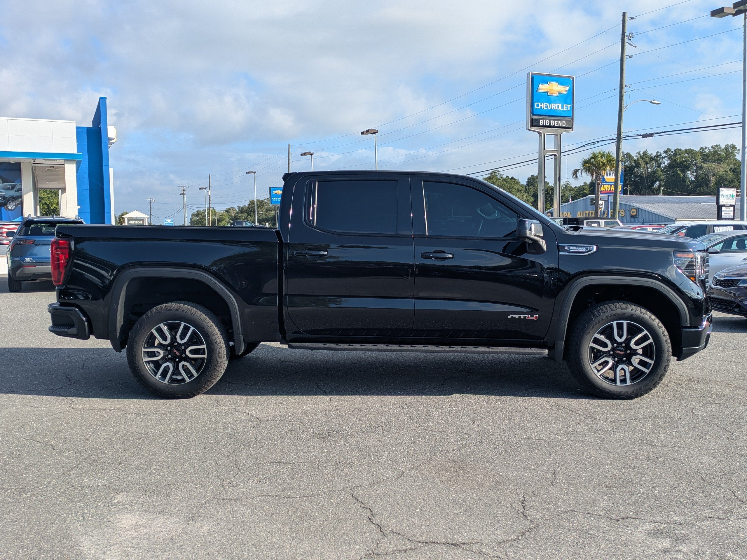 2025 GMC Sierra 1500 AT4