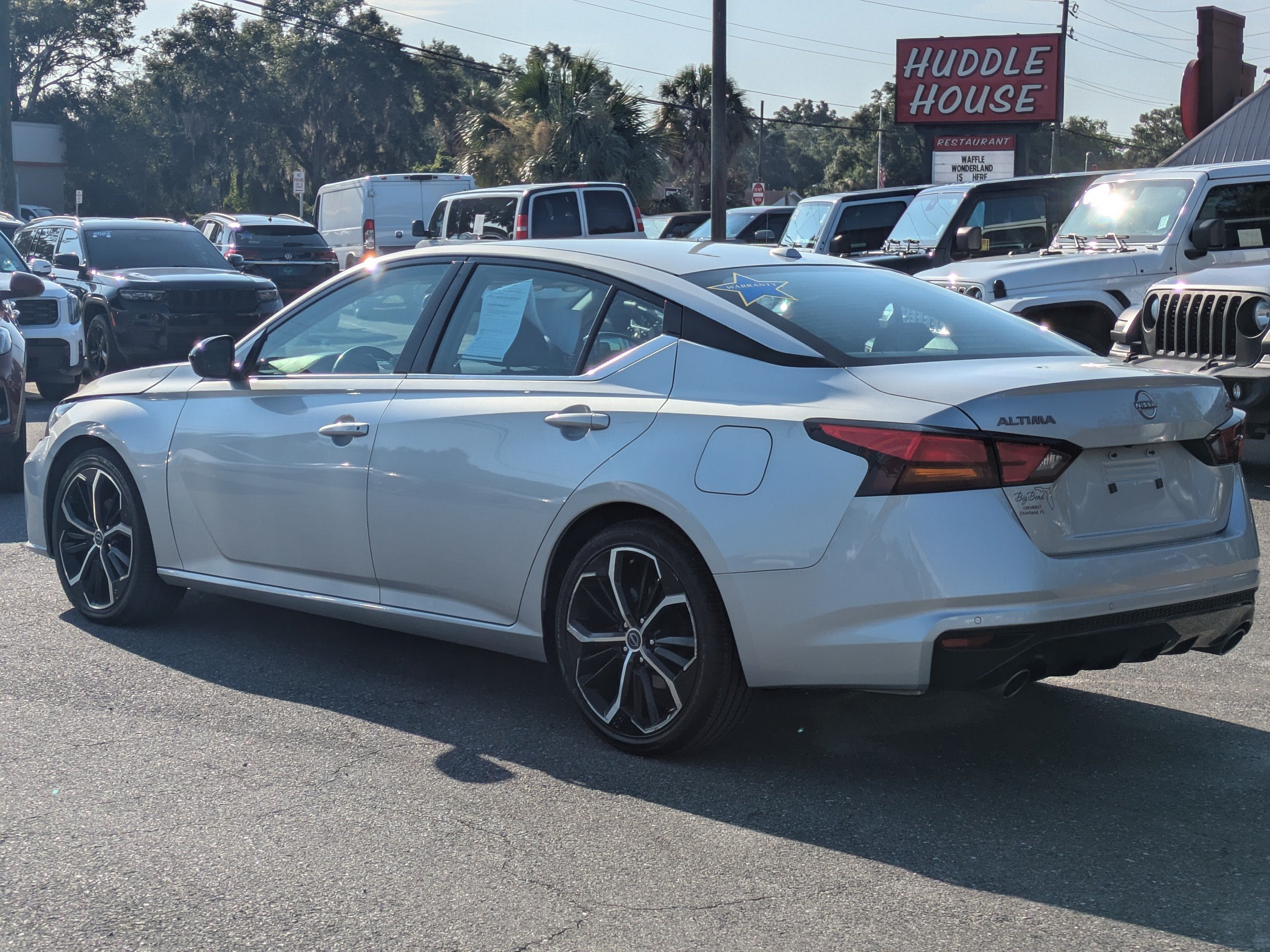2024 Nissan Altima 2.5 SR