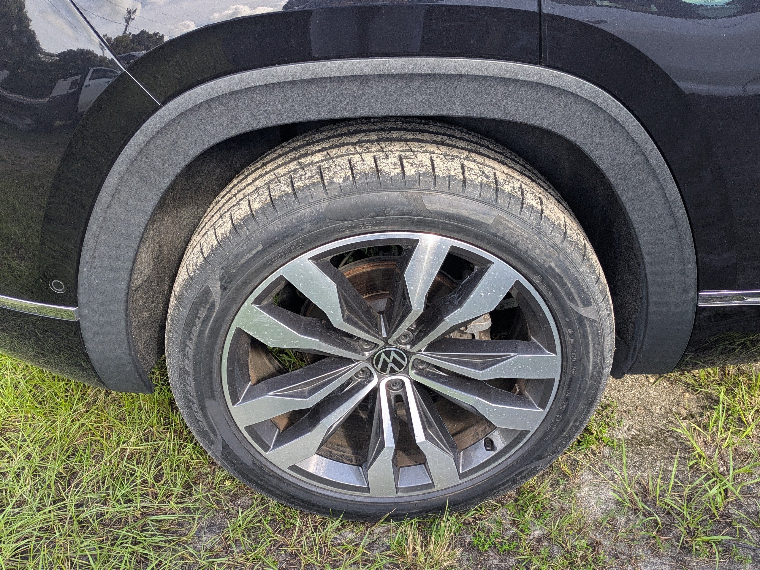 2020 Volkswagen Atlas Cross Sport 3.6L V6 SEL Premium R-Line