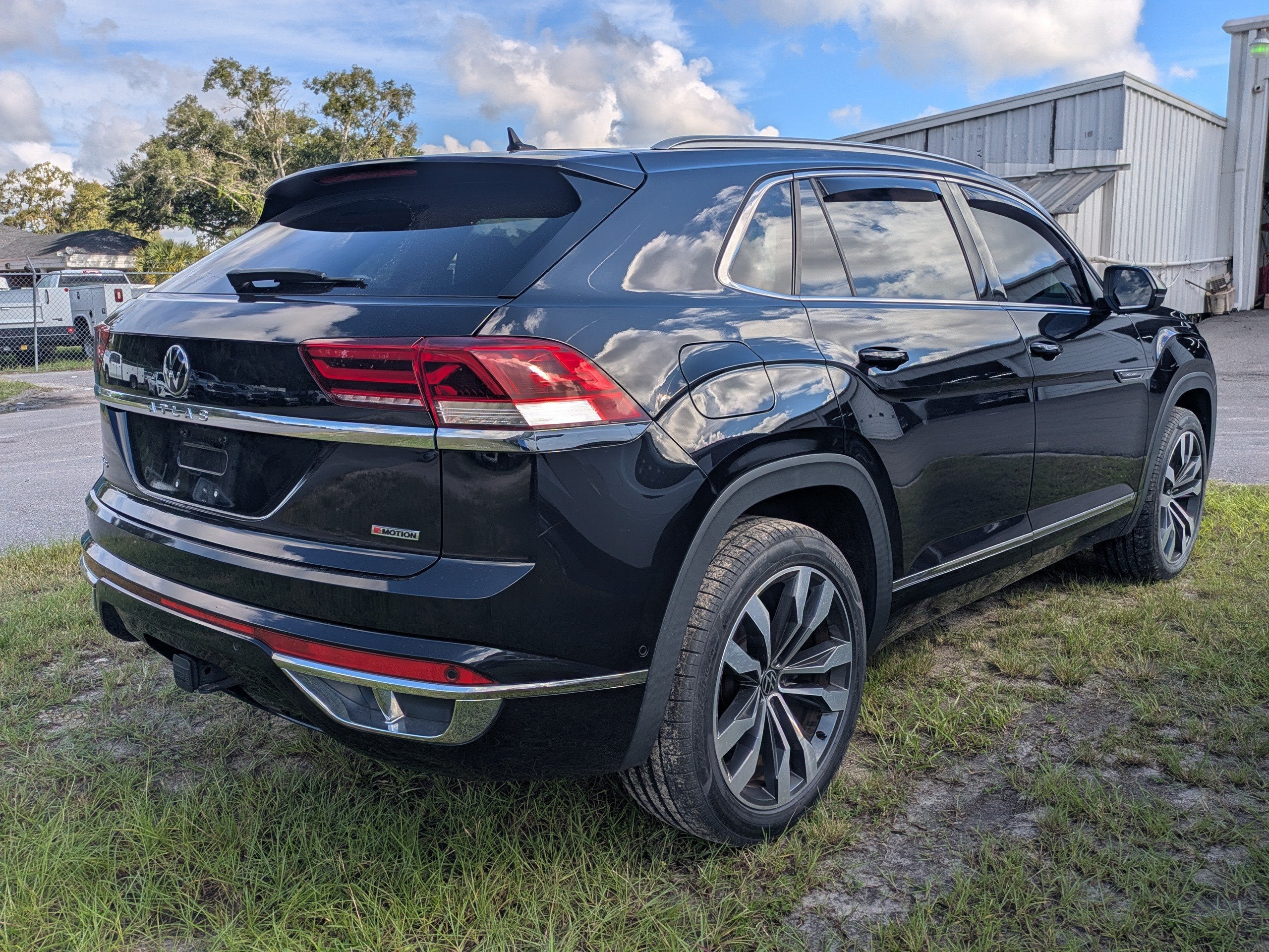 2020 Volkswagen Atlas Cross Sport 3.6L V6 SEL Premium R-Line