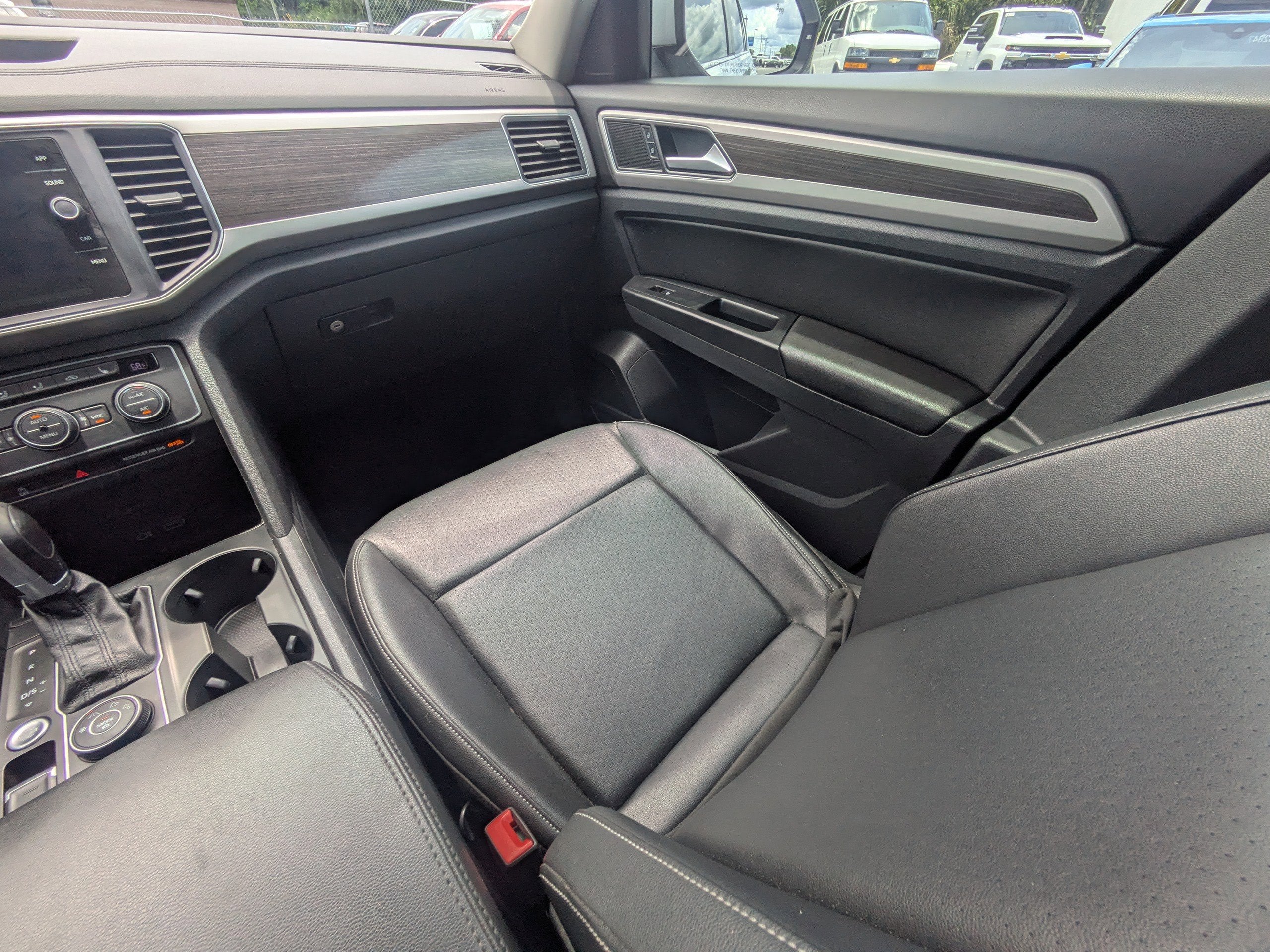 2019 Volkswagen Atlas 3.6L V6 SE w/Technology