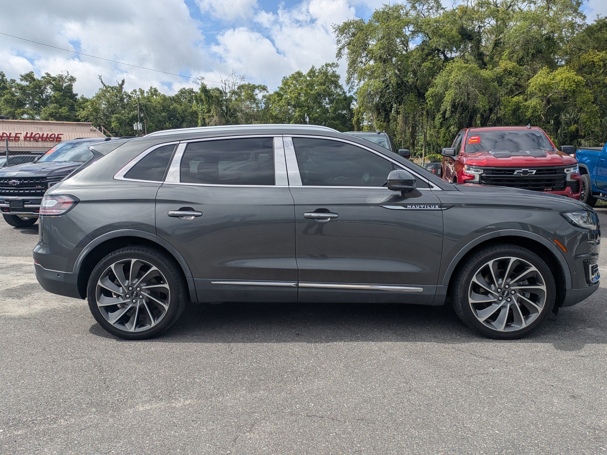 2019 Lincoln Nautilus Reserve