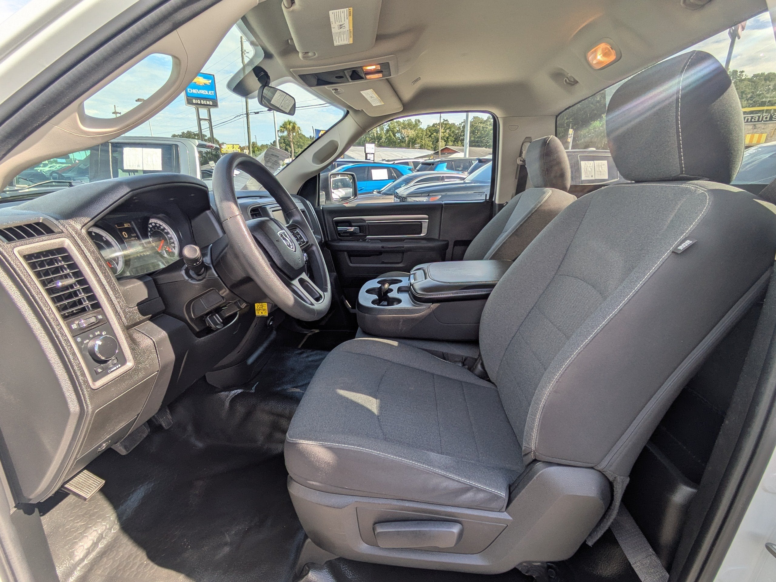 2023 RAM 1500 Classic Tradesman Regular Cab 4x2 8' Box