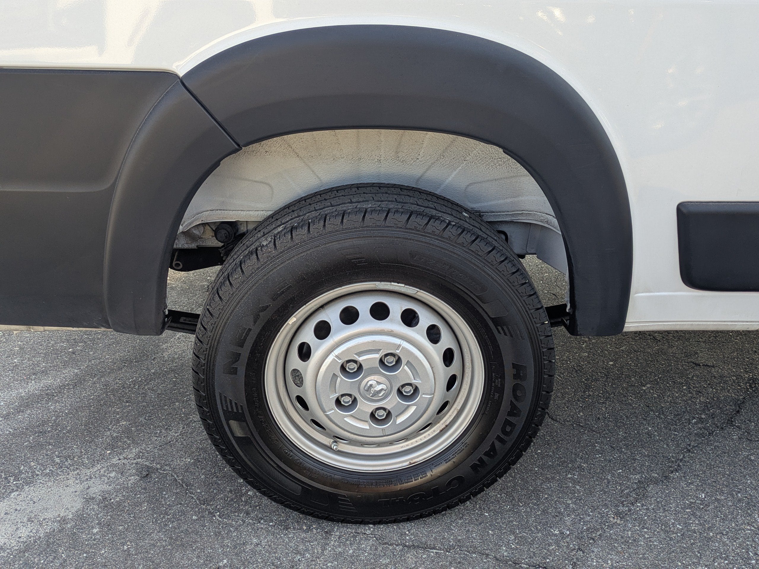 2025 RAM ProMaster 2500 Cargo Van Tradesman Low Roof 136" WB w/Pass Seat