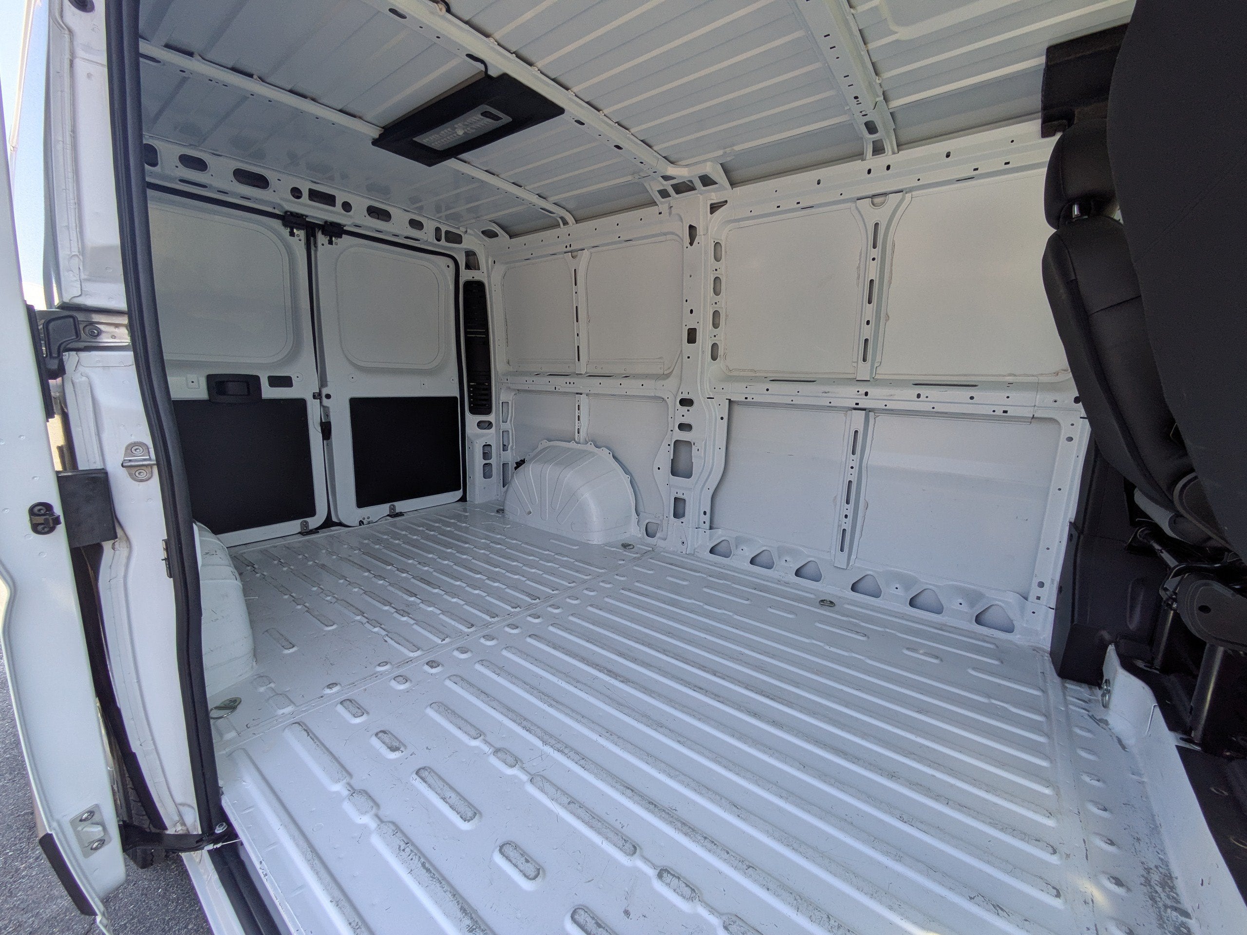 2025 RAM ProMaster 2500 Cargo Van Tradesman Low Roof 136" WB w/Pass Seat