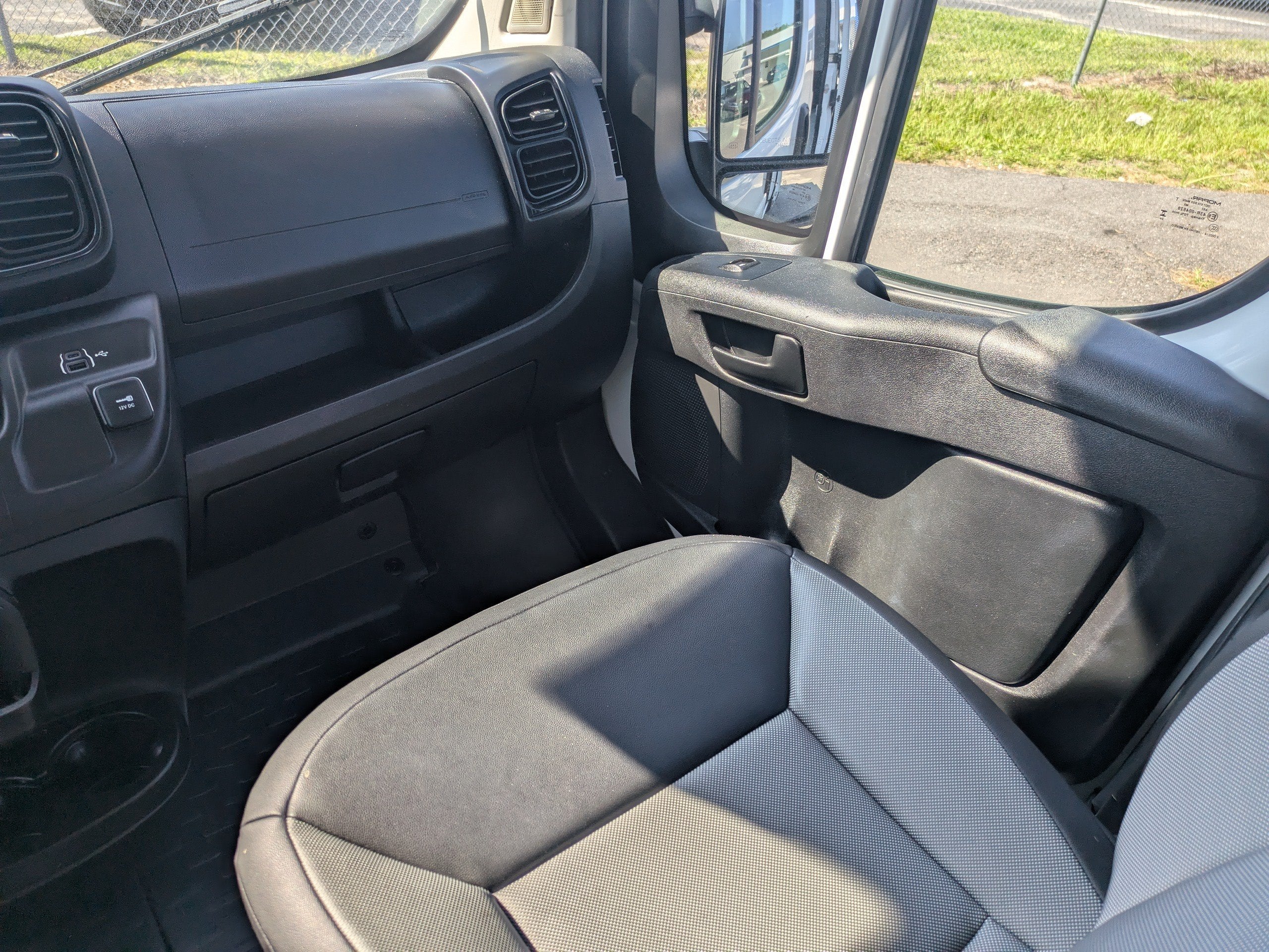 2025 RAM ProMaster 2500 Cargo Van Tradesman Low Roof 136" WB w/Pass Seat