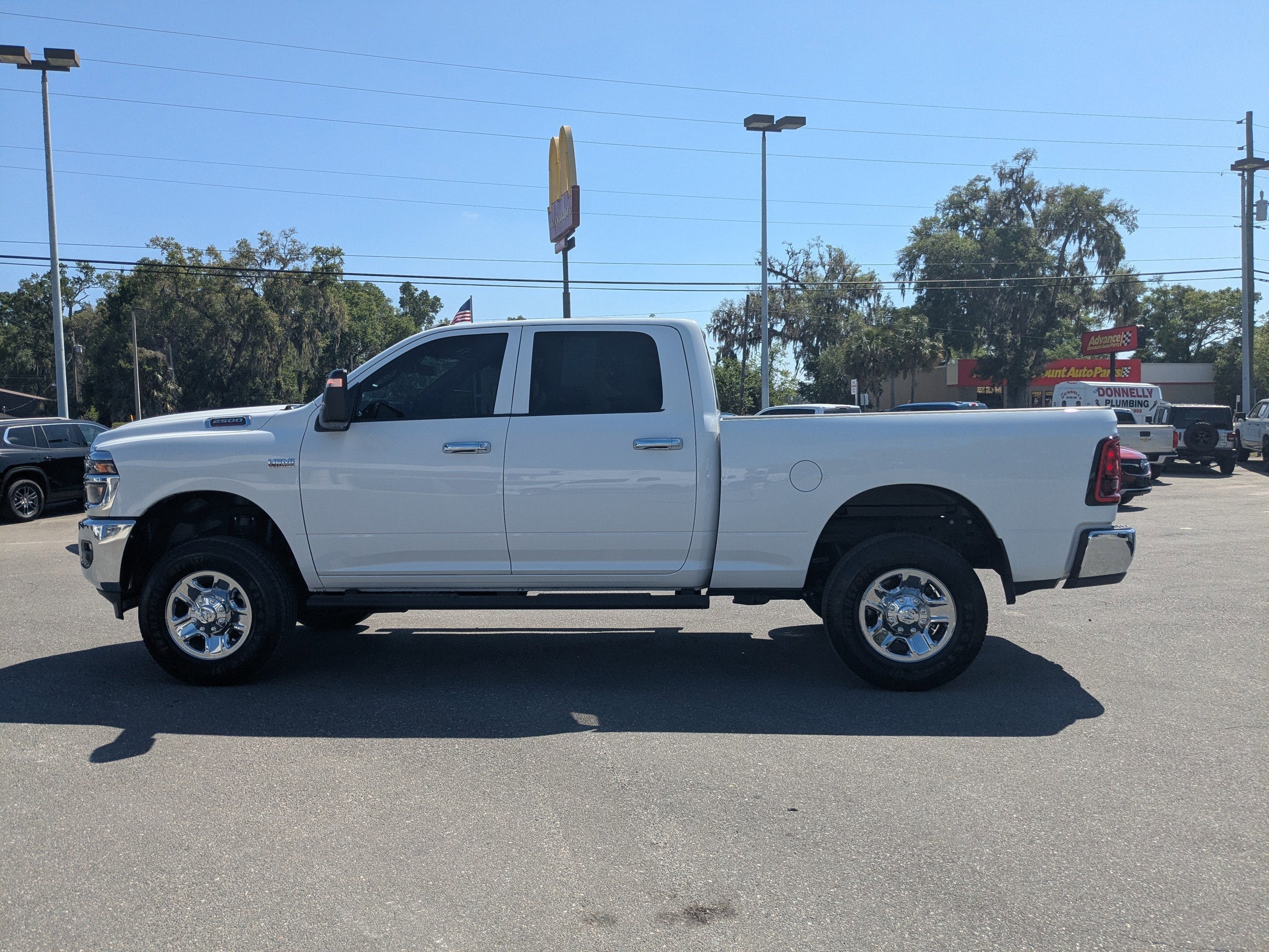 2026 RAM 2500 Tradesman Crew Cab 4x4 6'4" Box