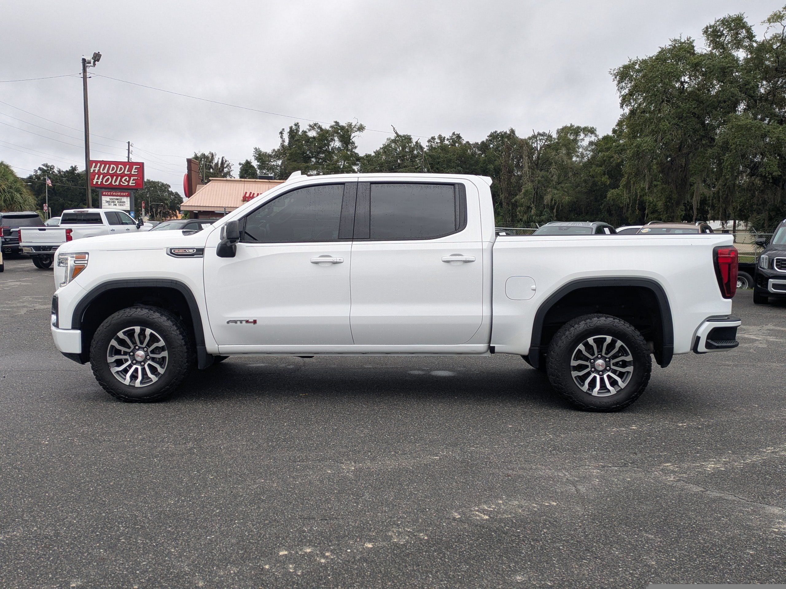 2022 GMC Sierra 1500 Limited AT4