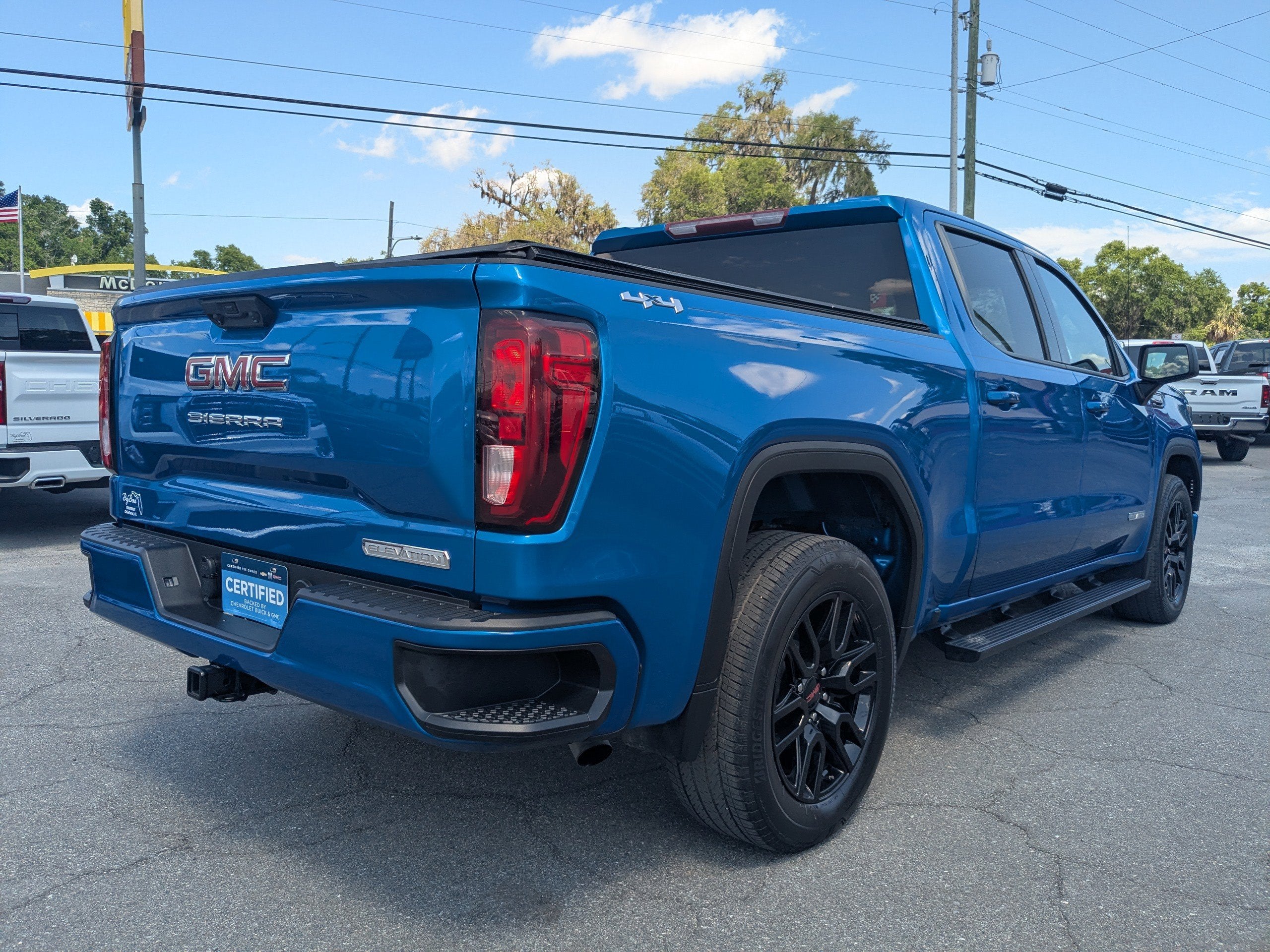 2023 GMC Sierra 1500 Elevation