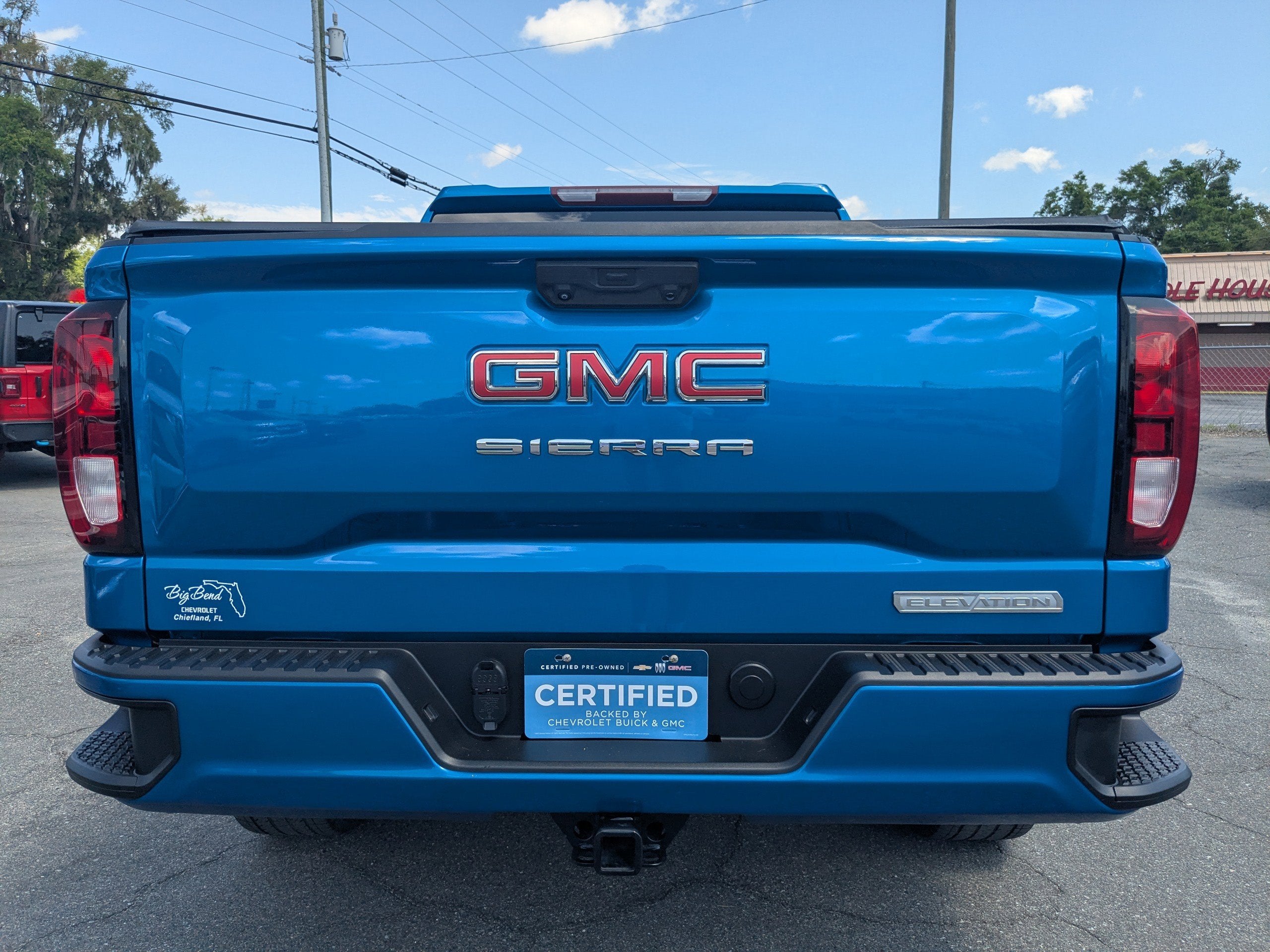 2023 GMC Sierra 1500 Elevation