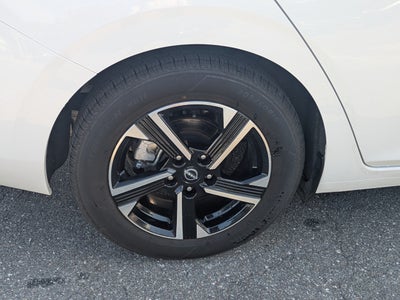 2024 Nissan Sentra SV Xtronic CVT