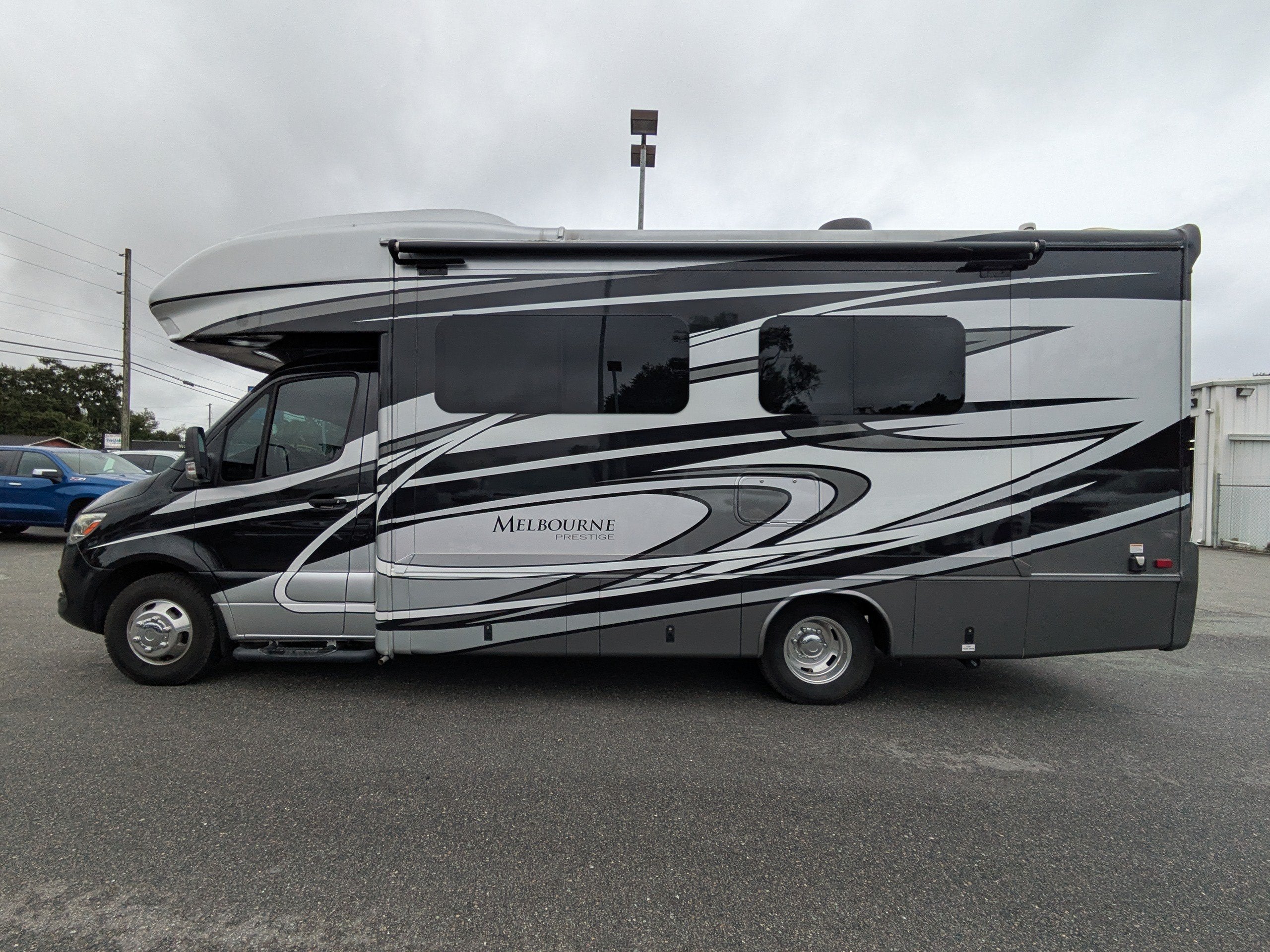 2020 Mercedes-Benz Sprinter Cab Chassis Base