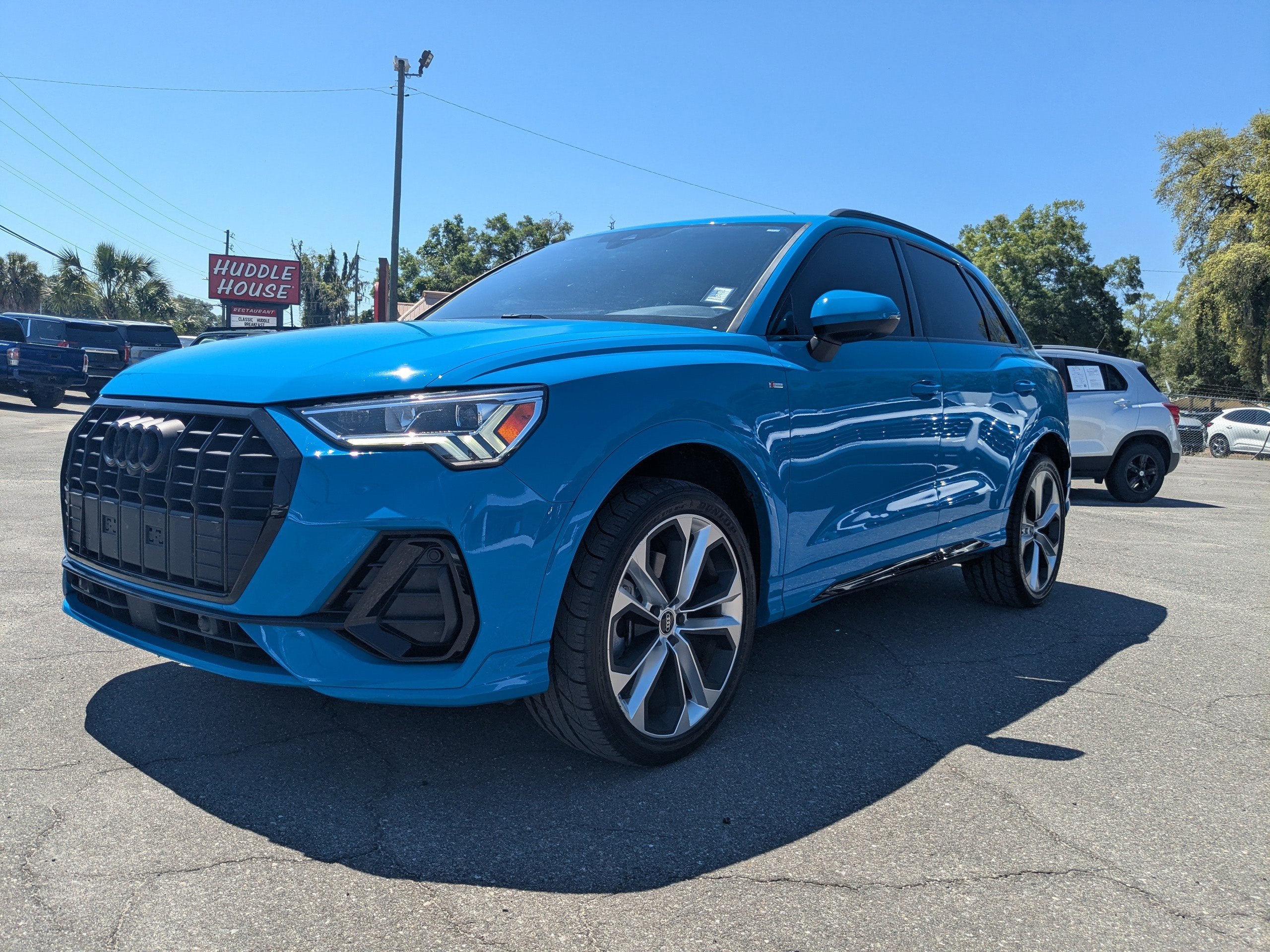 2022 Audi Q3 Premium Plus 45 TFSI S line quattro Tiptronic