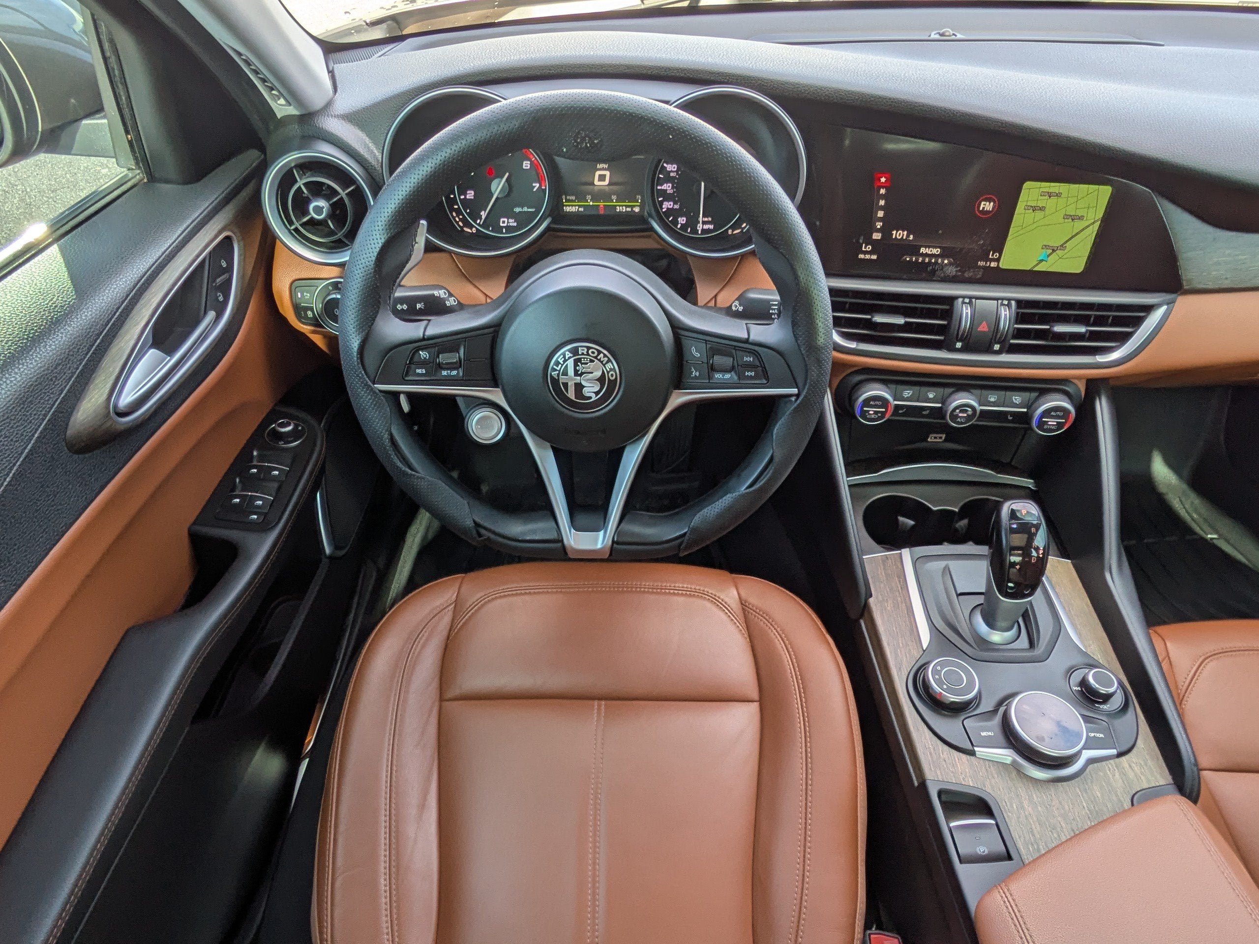 2019 Alfa Romeo Giulia Ti RWD