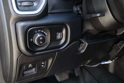 2021 RAM 1500 Big Horn Crew Cab 4x4 5'7" Box