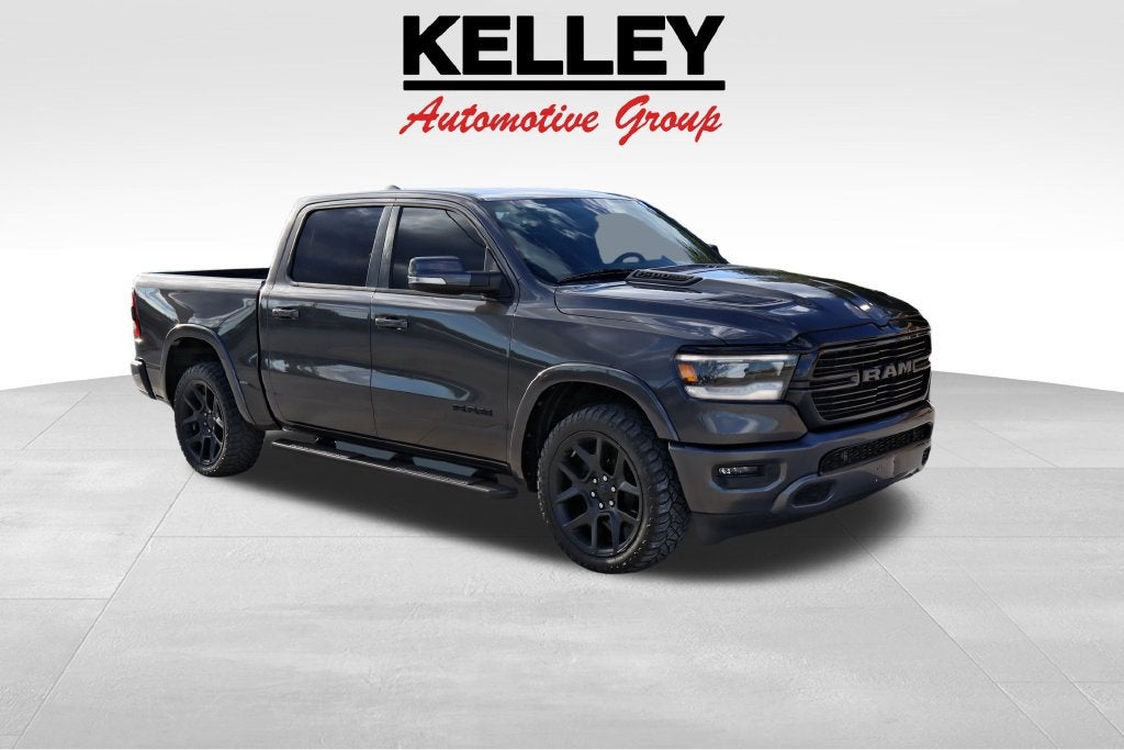 2020 RAM 1500 Laramie Crew Cab 4x4 5'7" Box