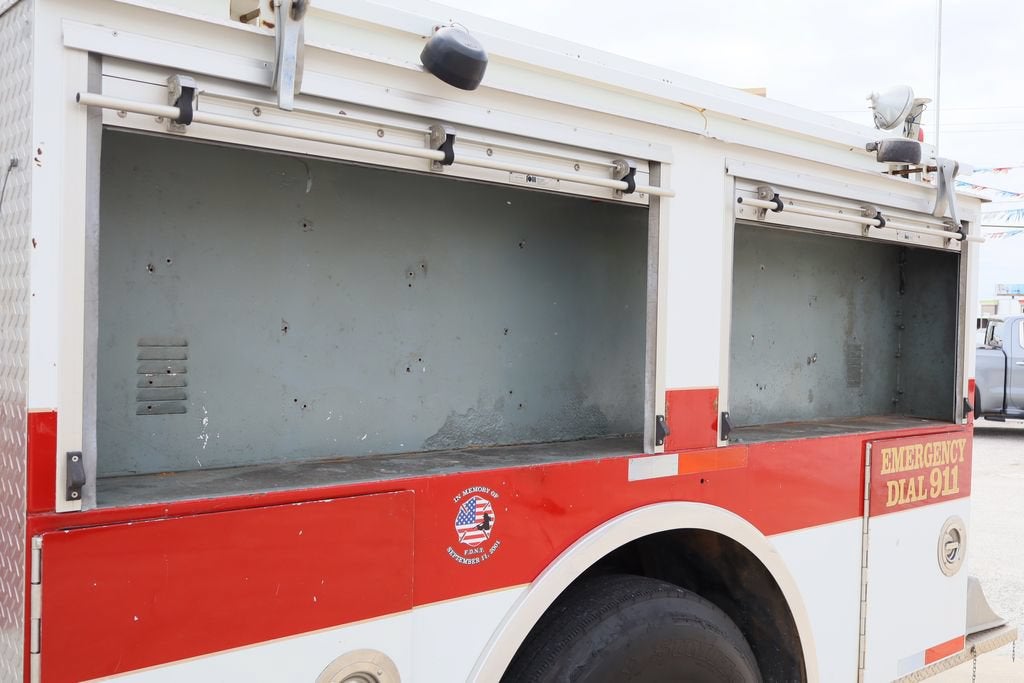 1987 Ford FMC PUMP TRUCK Base