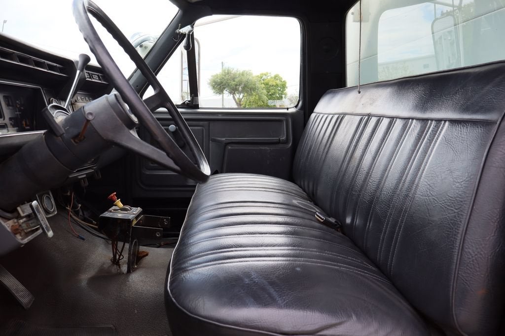 1987 Ford FMC PUMP TRUCK Base