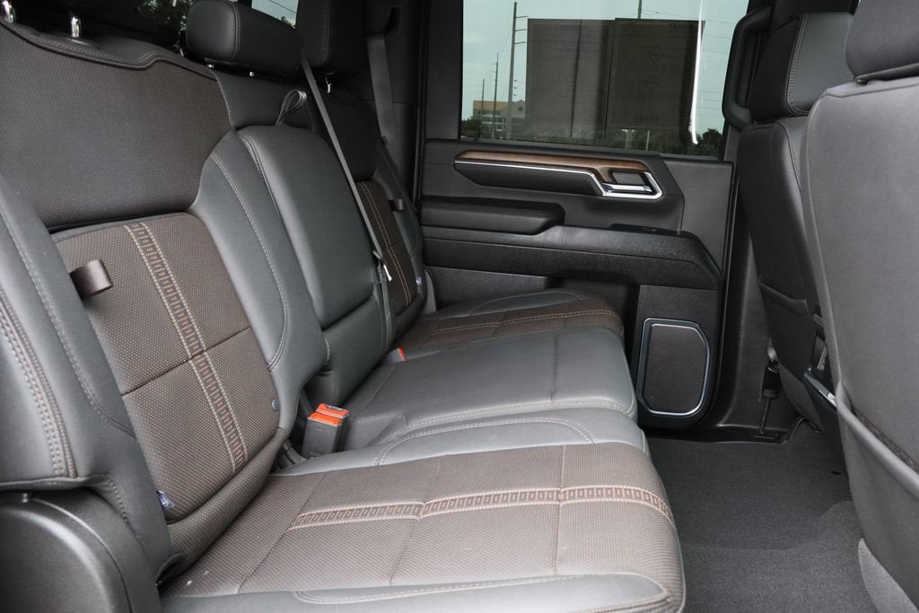 2024 Chevrolet Silverado 3500 HD High Country DRW
