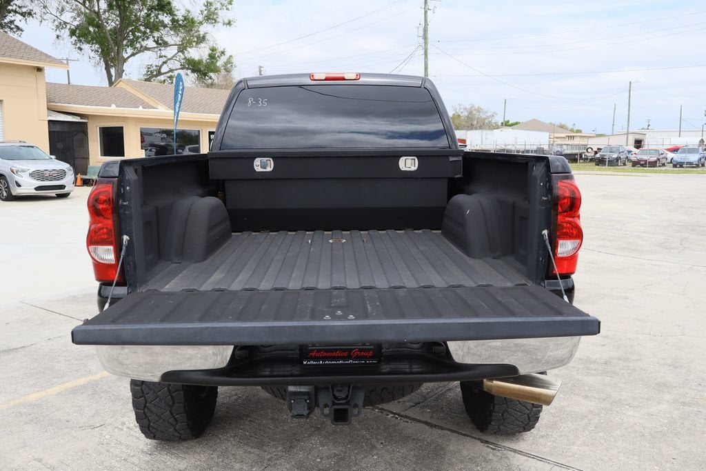 2005 Chevrolet Silverado 2500 HD LS