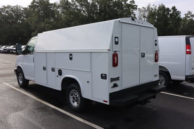 2025 GMC Savana Cutaway 3500 1WT