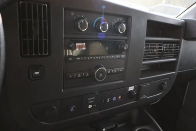 2025 GMC Savana Cutaway 3500 1WT
