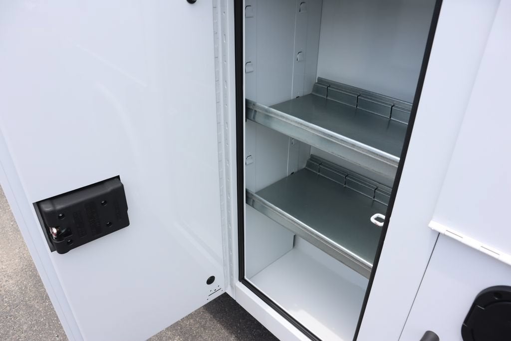 2025 GMC Savana Cutaway 3500 1WT