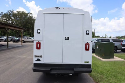 2025 GMC Savana Cutaway 3500 1WT