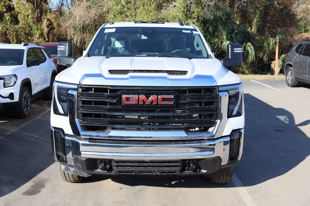 2026 GMC Sierra 3500 HD Chassis Cab Pro