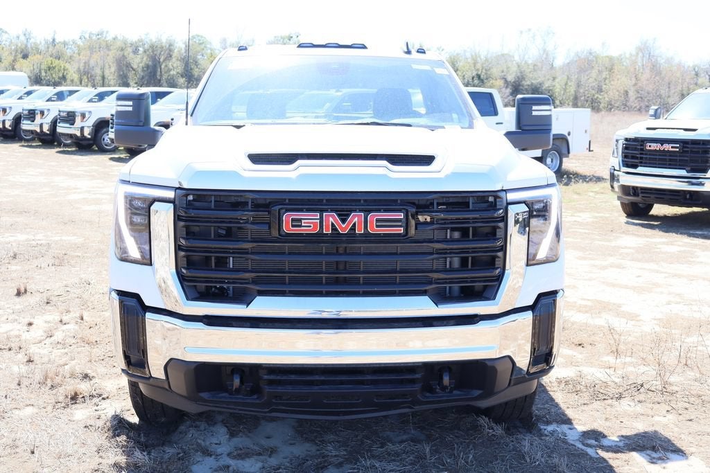 2026 GMC Sierra 3500 HD Chassis Cab Pro