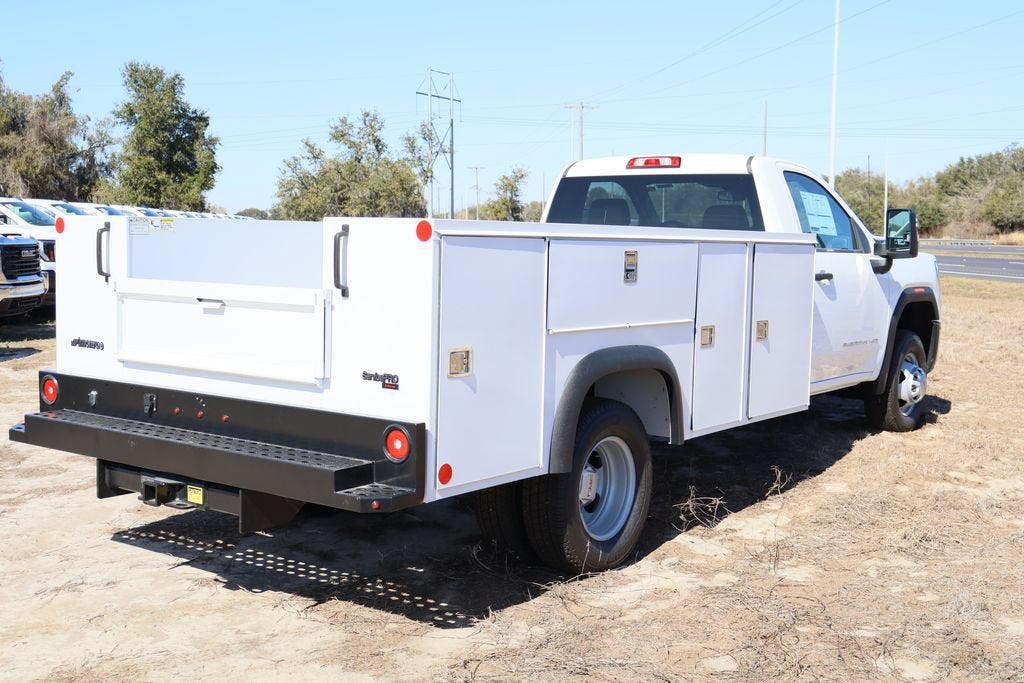 2026 GMC Sierra 3500 HD Chassis Cab Pro