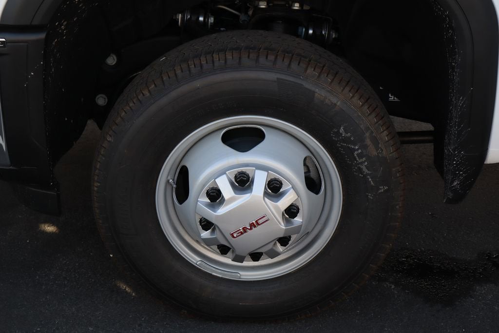 2026 GMC Sierra 3500 HD Chassis Cab Pro