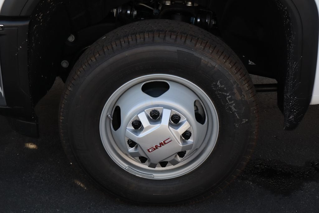 2026 GMC Sierra 3500 HD Chassis Cab Pro