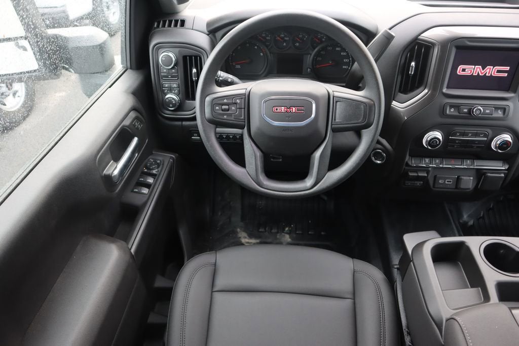 2025 GMC Sierra 3500 HD Chassis Cab Pro