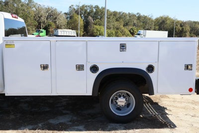 2025 GMC Sierra 3500 HD Chassis Cab Pro