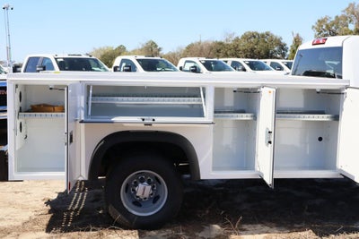 2025 GMC Sierra 3500 HD Chassis Cab Pro