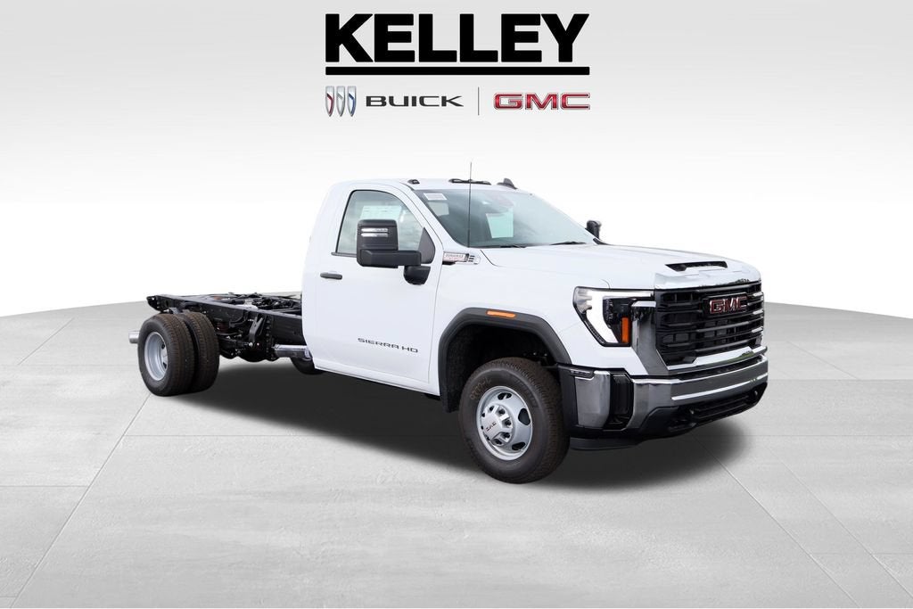 2026 GMC Sierra 3500 HD Chassis Cab Pro
