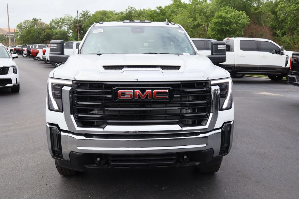 2026 GMC Sierra 3500 HD Chassis Cab Pro