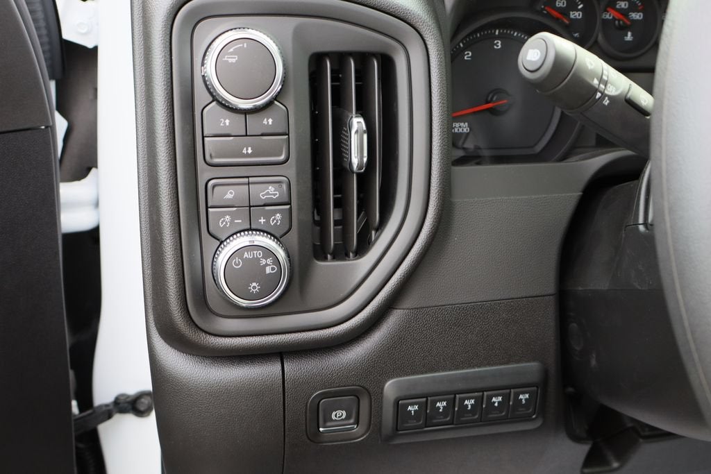2026 GMC Sierra 3500 HD Chassis Cab Pro