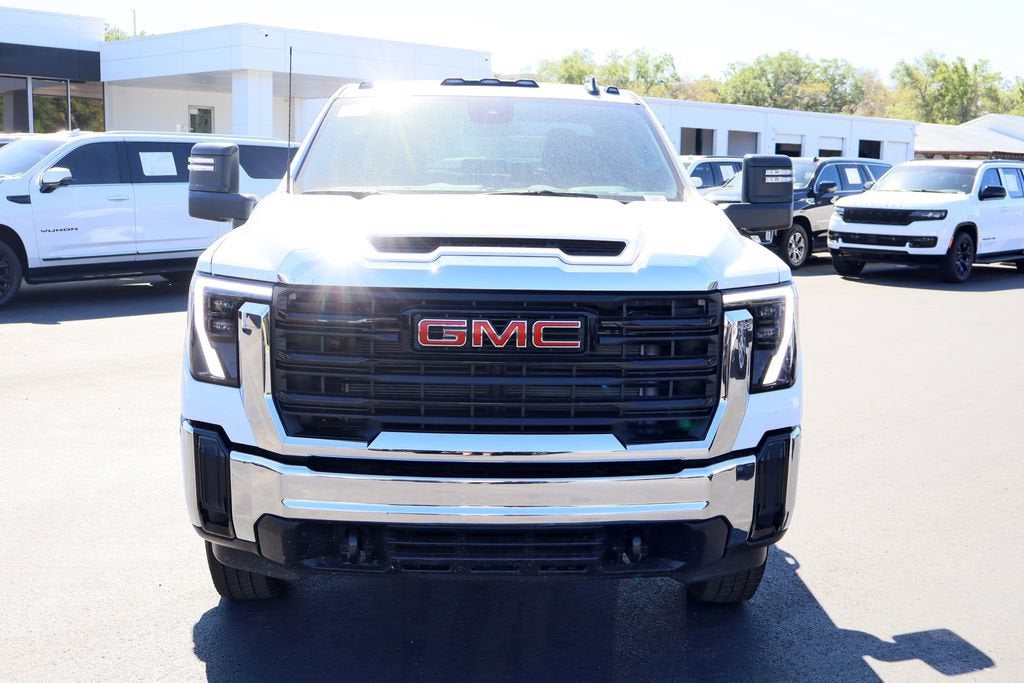 2026 GMC Sierra 3500 HD Chassis Cab Pro