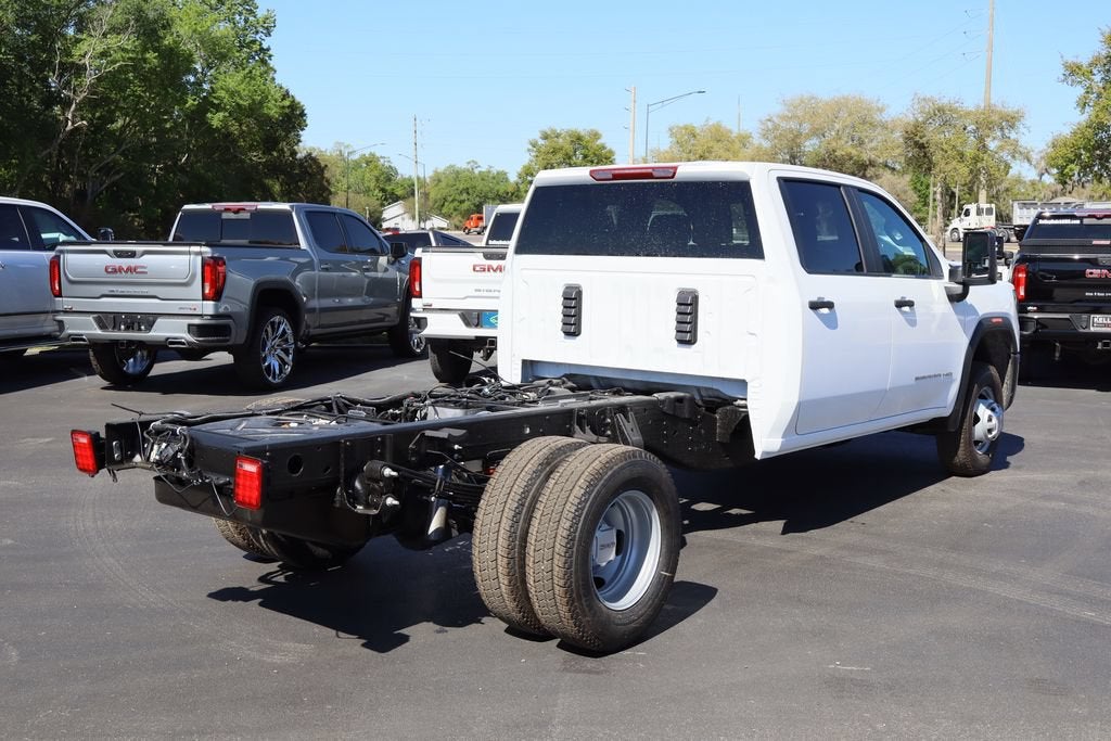 2026 GMC Sierra 3500 HD Chassis Cab Pro
